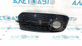 Lower grille of the front bumper right Audi Q5 8R 13-17 rest, black gloss, under fog lights, no missing fragment