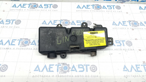 Lincoln Town Car 98-11 Underhood Fuse Box Cover Scratches