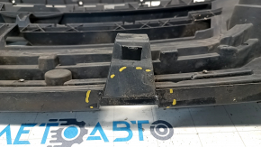 Ford Escape MK3 17-19 rest radiator grille support, cracked