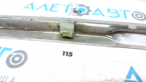 Lower rear bumper molding Nissan Rogue 17 - chrome, broken fastener