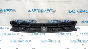 VW Tiguan 18 trunk opening trim - black, guide break