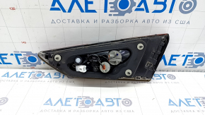 Inner taillight trunk lid left Hyundai Sonata 18-19 halogen, broken glass, missing fragment
