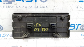 Hyundai Sonata 18-19 number plate area scratches, cracked fasteners