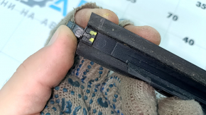 Windshield molding left Hyundai Sonata 15-19 crack in mount