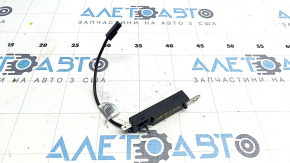 Antenna Amplifier rear left Ford Fusion mk5 19-20 broken mount