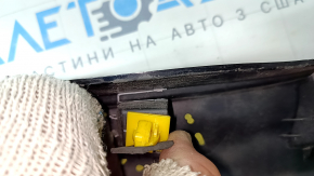 Right threshold Hyundai Sonata 18-19 black, broken fasteners, scratches
