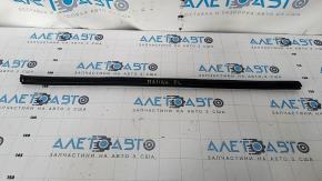 Glass seal inside front left door Chevrolet Malibu 16-