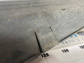 Tesla Model S 12-20 right threshold type 2, scratch structure, worn