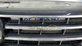 Radiator grill VW Passat b8 16-19 USA under radar cruise, missing fragment, cracks, scratches, sand