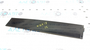 Door trim side front right Toyota Highlander 14-19 black gloss, scratches, broken fastening