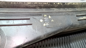Wiper grille plastic Ford Explorer 11-19 broken fastener