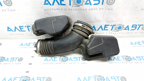 Air duct with resonator Ford Explorer 11-19 missing fragment