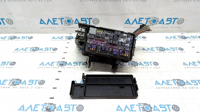 Ford Explorer 16-19 underhood fuse box fragment missing