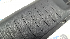 Toyota Highlander 14-19 trunk opening trim black, scratch