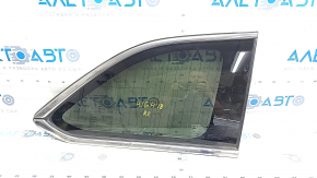 Window blind glass rear right Toyota Highlander 14-19 chrome, heated, scratches on chrome