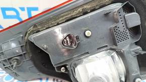 Light inside tailgate left Toyota Highlander 17-19