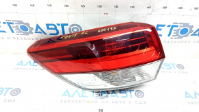 Light outer wing left Toyota Highlander 17-19 chip cut off