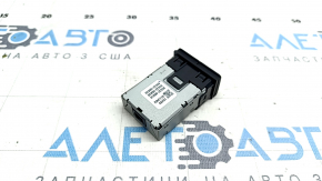 USB Hub Toyota Highlander 14-19- behind the center console