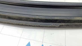 Upper front left door molding Jeep Compass 17 - gray with glass seal, peeling coating, worn