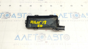 Relay block housing underhood Toyota Highlander 14-19 lower part