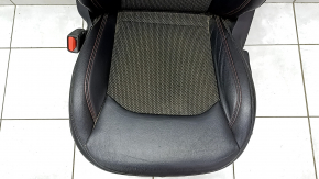 Driver's seat Jeep Compass 19-21 with airbag, mechanical, combined black leather with red stitching, Trailhawk, dry-cleanable, scratches, dented, rusty at the bottom