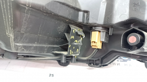 Headlight front left bare Toyota Venza 21- LE reflector, broken fasteners, cracks, no fragment, driftwood