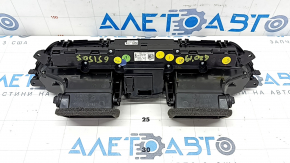 Climate control BMW 3 G20 19-22 with heated seats and air ducts, the flap opening is broken