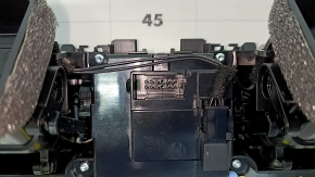 Climate control BMW 3 G20 19-22 with heated seats and air ducts, the flap opening is broken