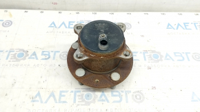 Rear left hub Mazda 3 19- FWD Mexico built, rusty