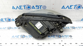 Front right headlight complete Mercedes C-class W205 15-18 halogen, with seal, sand, for polishing, torn seal