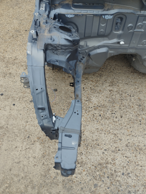 Front right quarter Toyota Venza 21 - graphite, on the body