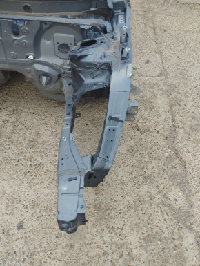 Front left quarter Toyota Venza 21 - graphite, on the body