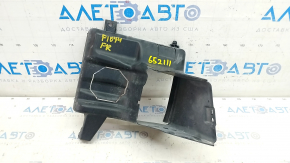 The air duct of the additional radiator, right, BMW 5 F10 14-16, has dried out
