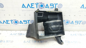 The air duct of the additional radiator, right, BMW 5 F10 14-16, has dried out