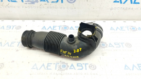Air duct on the BMW 5 F10 12-16 2.0T manifold, broken mount
