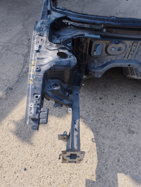 Front right quarter Mazda 3 19 - black, on the body