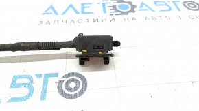 Windscreen washer nozzle chain BMW 5 F10 11-16 broken fasteners