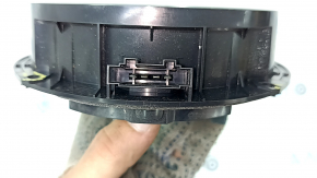 Speaker door rear left VW Passat 20-22 cracks in fasteners
