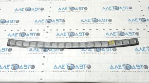 Upper rear bumper trim VW Passat 20-22 chrome, scratches, worn