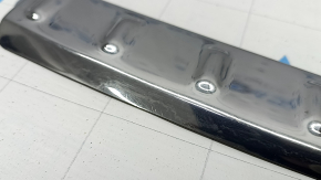 Upper rear bumper trim VW Passat 20-22 chrome, scratches, worn
