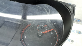 Instrument cluster VW Passat 20-22 68k, scratches