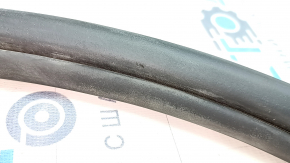 Door seal front left VW Passat 20-22 scratches