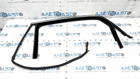 Upper rear left door molding VW Passat 20-22 chrome with glass seal