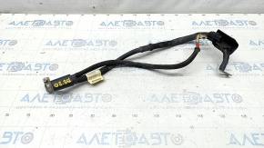 Positive battery terminal VW Passat 20-22