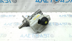Master brake cylinder with reservoir VW Passat 20-22 with cover