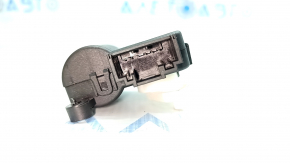 Actuator motor heater drive driver lower VW Passat 20-22
