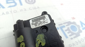Actuator motor heater drive driver lower VW Passat 20-22