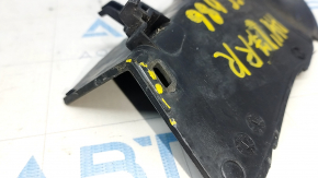 Outer right headlight trim Audi A4 B9 17 - broken fasteners