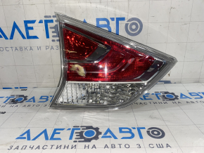 Light inside trunk lid left Nissan Rogue 14-16