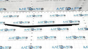 Molding door-glass central front left Toyota Rav4 19- broken fastening